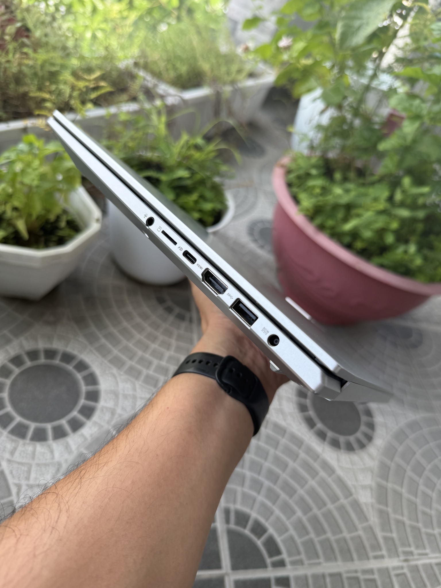 Laptop ASUS VivoBook Pro 15 OLED M6500QC-MA002W